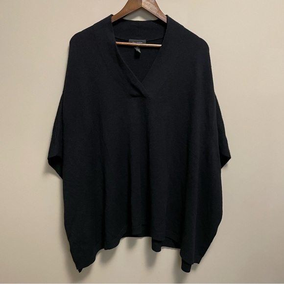 Halogen Black 100% Cashmere Poncho One Size Fits All V-neck Women - Picture 2 of 9